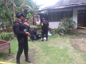 Tim gabungan TNI-Polri Purbalingga berhasil mengamankan granat aktif dan ratusan amunisi berbagai jenis yang ditemukan warga di Mrebet.