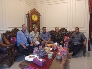 Forum Purbalingga Dinamis Silaturahmi ke Rumah H. Tasdi di Karangreja